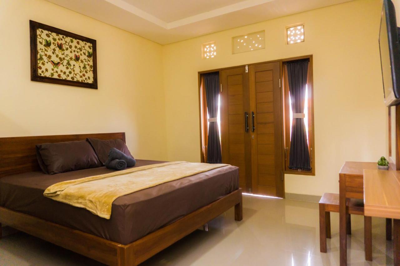 Cakra House Otel Denpasar Dış mekan fotoğraf